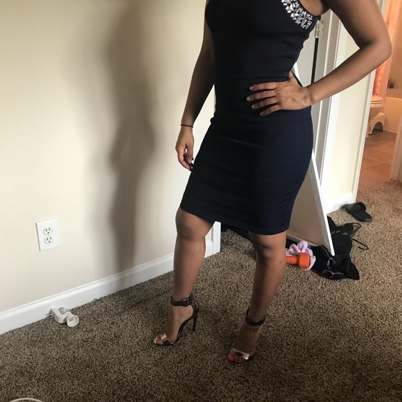 Party Dress, special occasion - Picture 2 of 4